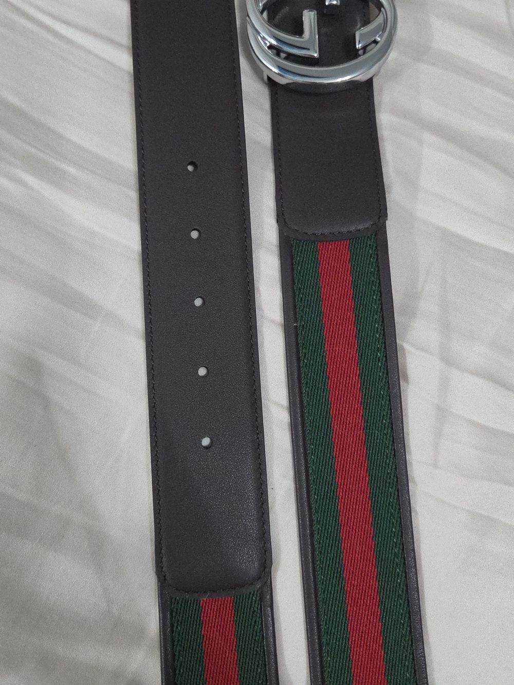 Gucci Green Red Reversible Belt with Silver Double G Buckle - Picture 2 of 16